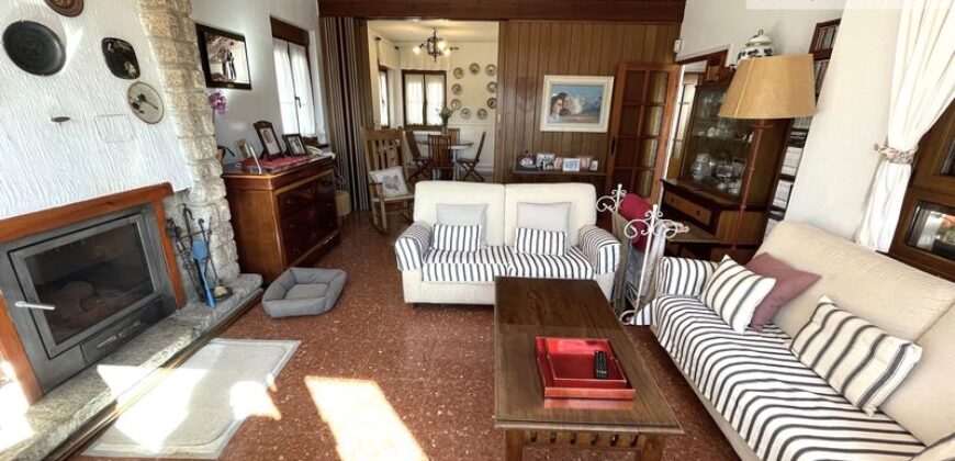 CHALET CON VISTAS AL EMBALSE