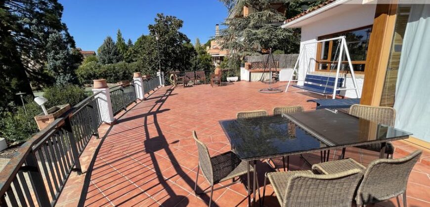 CHALET EN ALQUILER