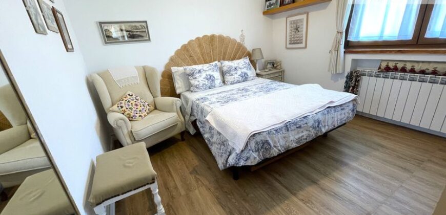 CHALET CON VISTAS AL EMBALSE
