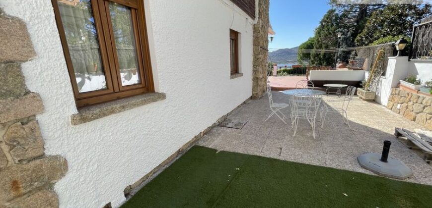CHALET CON VISTAS AL EMBALSE