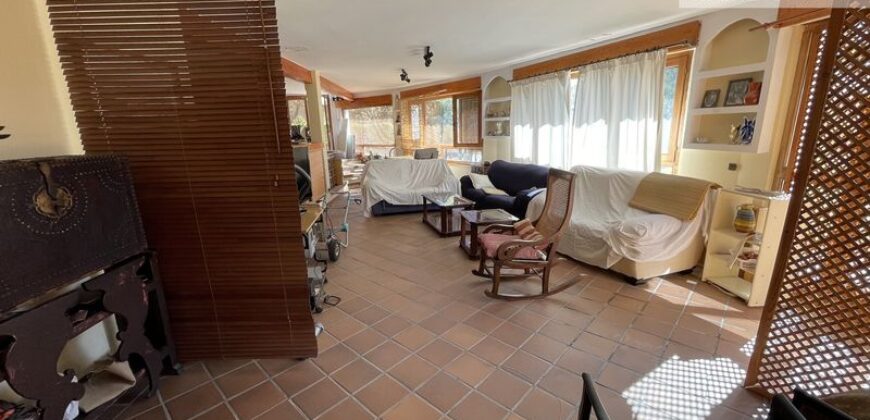 CHALET CON VISTAS AL EMBALSE