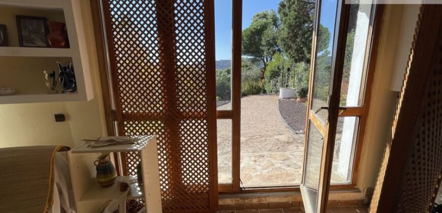CHALET CON VISTAS AL EMBALSE
