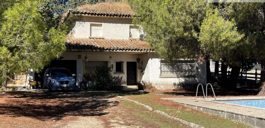 CHALET EN VENTA EN MANZANARES EL REAL