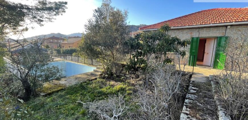 CHALET EN VENTA EN MAZANARES EL REAL